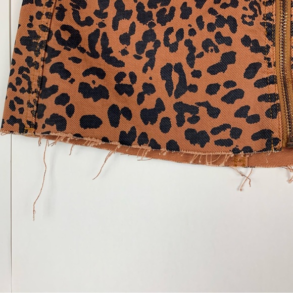 Free People Zip it up denim zipper mini skirt Animal print leopard - Picture 10 of 14